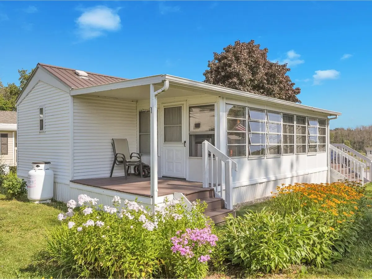 13 Jonathan Circle, South Hero, VT 05486 - Image #1