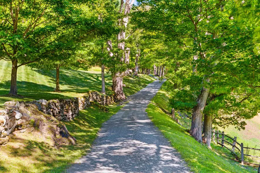 37 Maxham Road, Pomfret, VT 05067 - Image #2