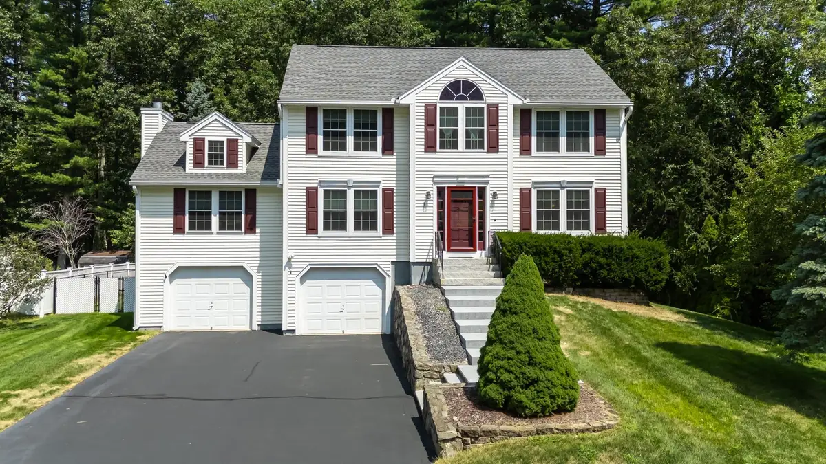 1 Cambridge Drive, Merrimack, NH 03054 - #1