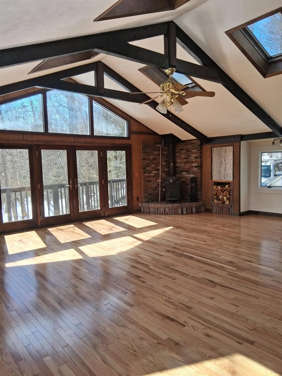 576 Agassiz Street, Bethlehem, NH 03574 - #1