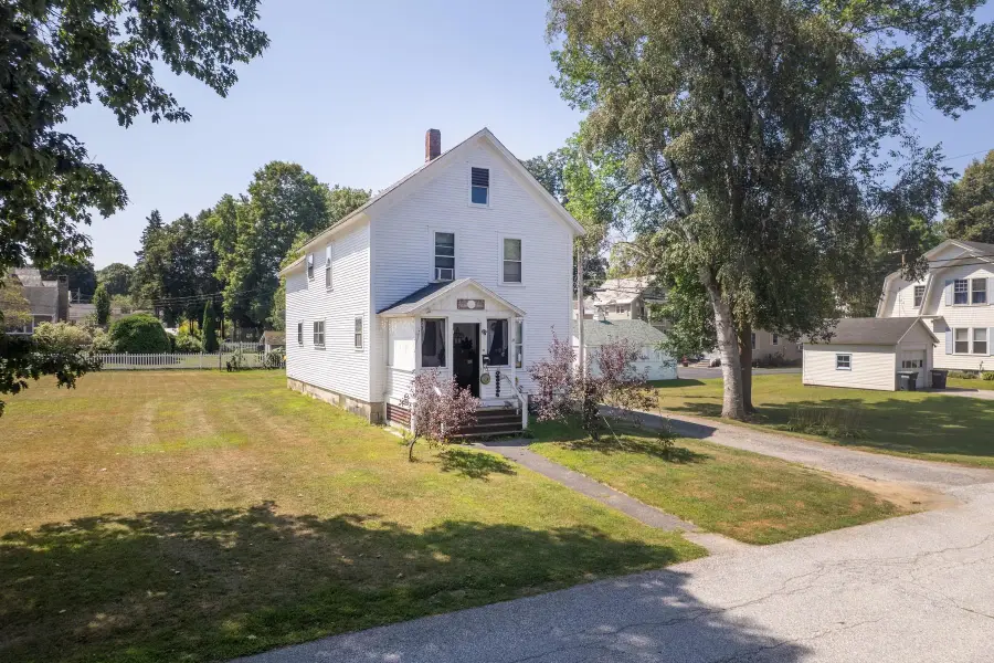 21 Grove Street, Proctor, VT 05765 - Image #2