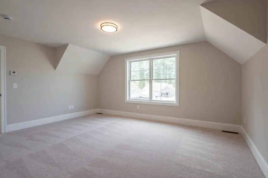 5 Wilderness Drive, Nashua, NH 03062 - Image #2