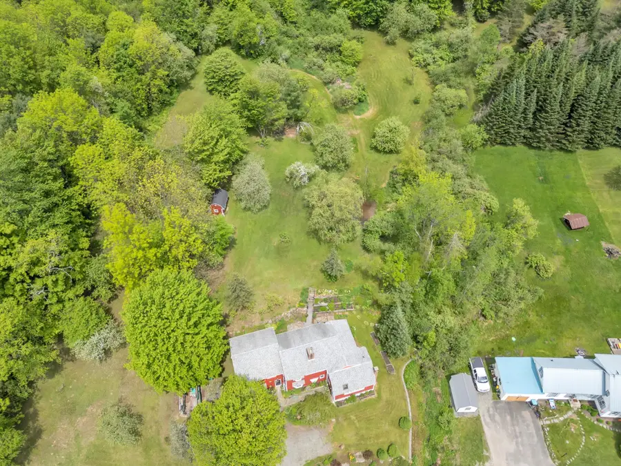 904 Moscow Road, Stowe, VT 05672 - Image #2