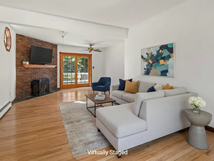 55 Greenbriar Drive, Essex, VT 05452 - Image #2