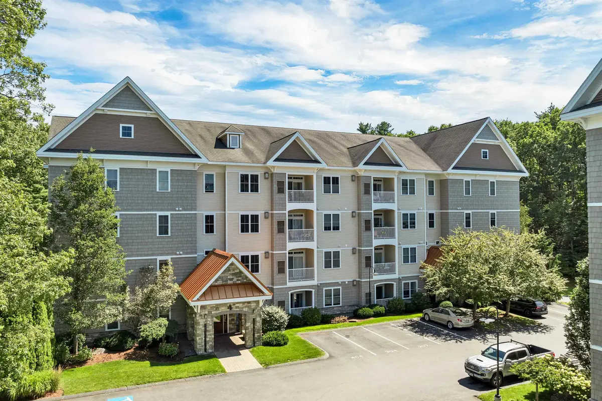 4 Henry David Drive #203, Nashua, NH 03062 - Image #1