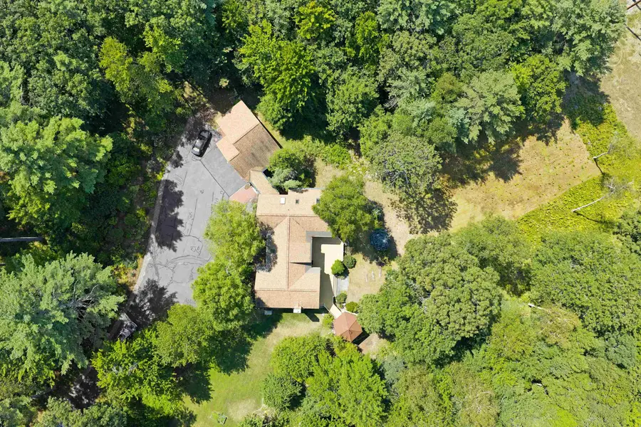 133 Sargent Road, Holderness, NH 03245 - Image #2