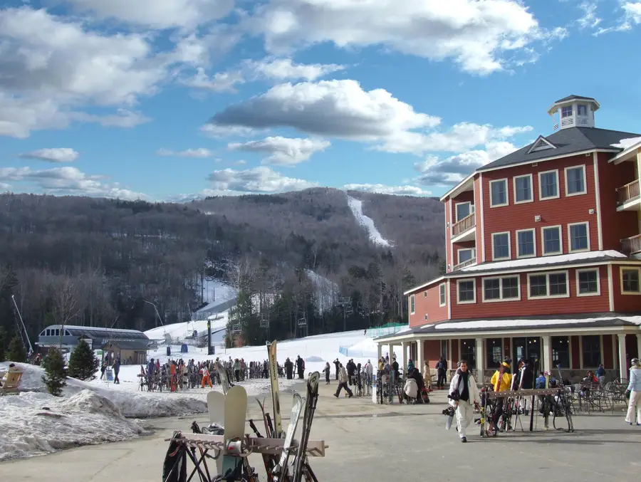 225/227 Qtr. I I Jackson Gore Inn, Ludlow, VT 05149 - Image #2