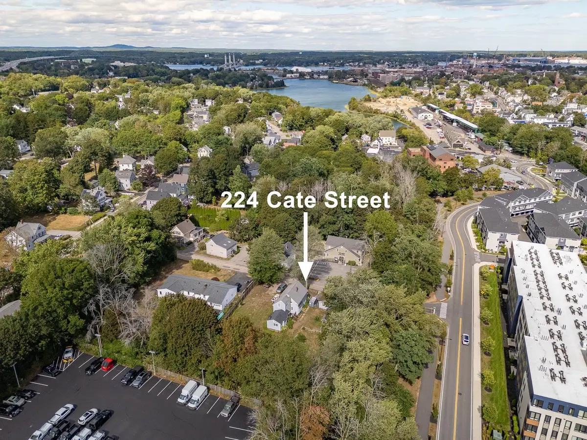 224 Cate Street, Portsmouth, NH 03801 - Image #1