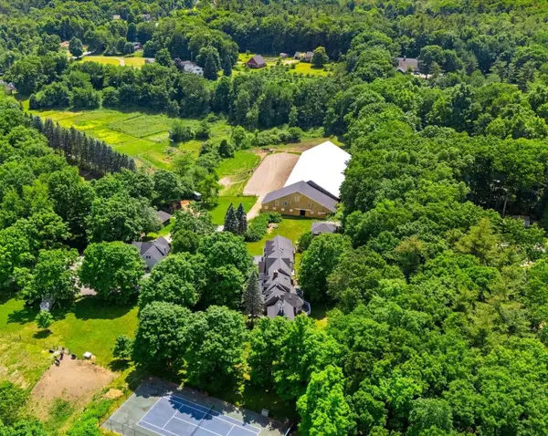 40-40A Pine Hill Road, Hollis, NH 03049