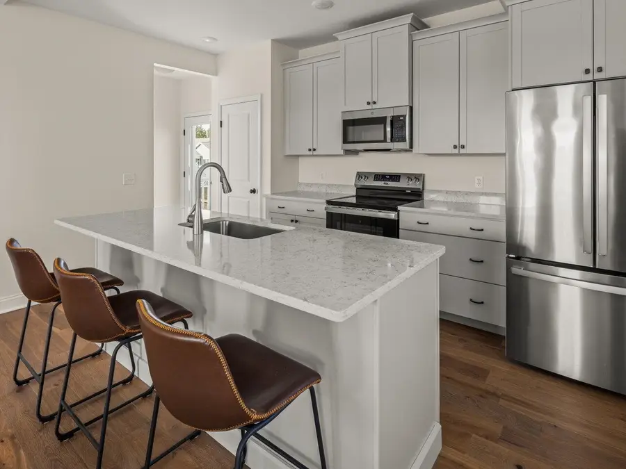 213 Leo Lane, South Burlington, VT 05403 - Image #3