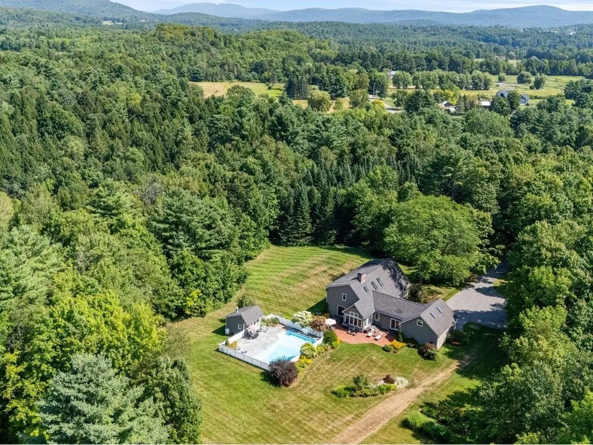 571 Middle Road, Colchester, VT 05446 - Image #1