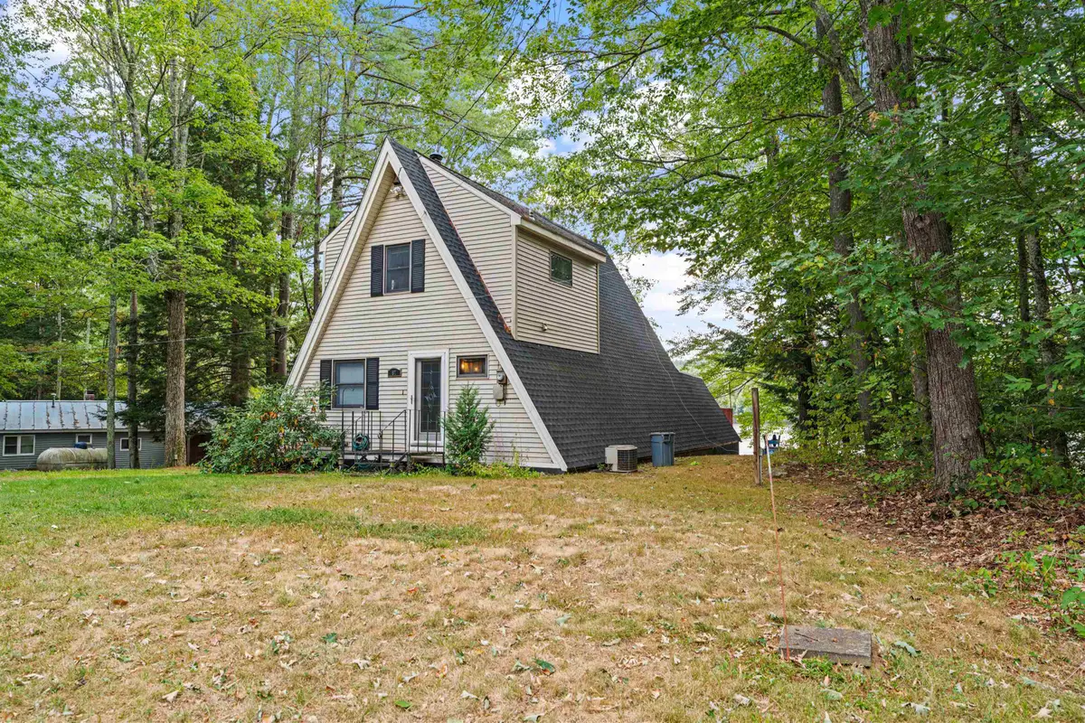 67 New Hampshire Drive, Webster, NH 03303 - Image #1
