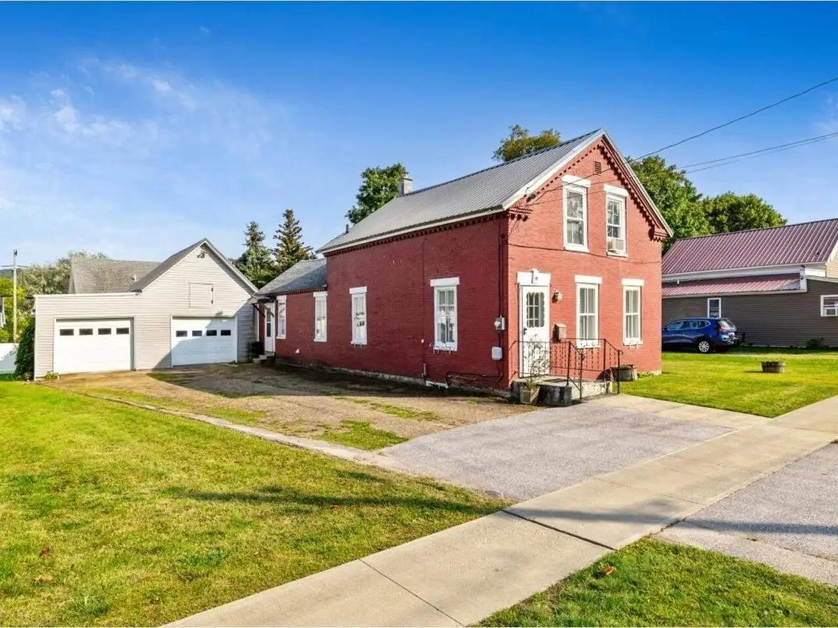 19 North Elm Street, Saint Albans, VT 05478 - Image #1