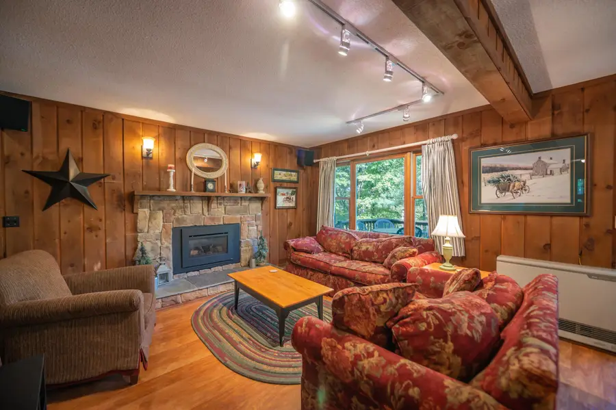 49 West Road, Wilmington, VT 05363 - Image #2