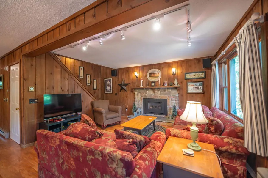 49 West Road, Wilmington, VT 05363 - Image #3