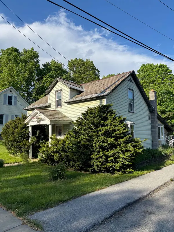 129 Grove Street, Poultney, VT 05764
