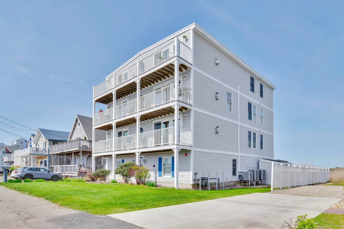 605 Ocean Boulevard #1, Hampton Beach, NH 03802 - Image #1
