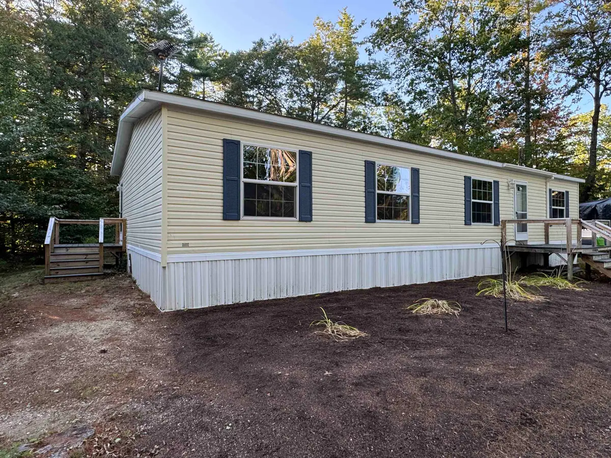 27 Butternut Lane, Tamworth, NH 03882 - Image #1