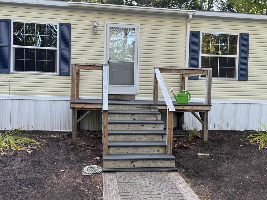 27 Butternut Lane, Tamworth, NH 03882 - Image #2