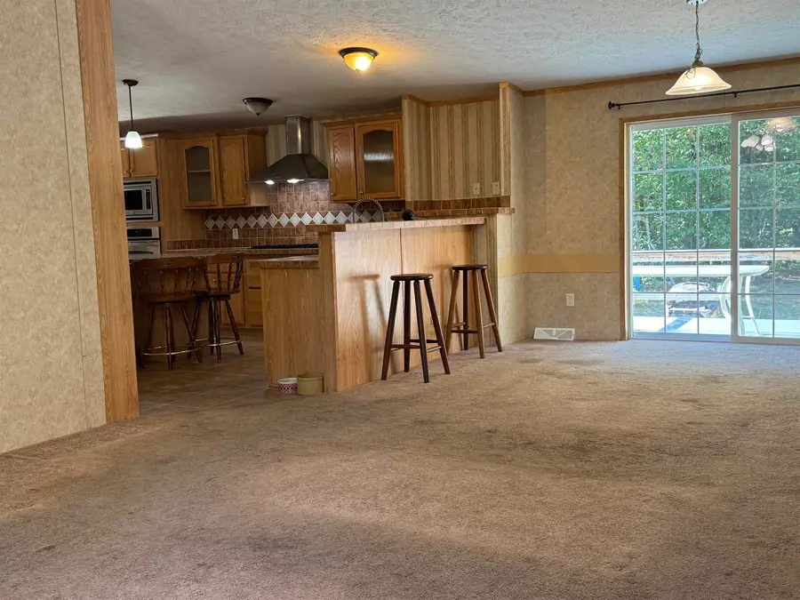 27 Butternut Lane, Tamworth, NH 03882 - Image #3