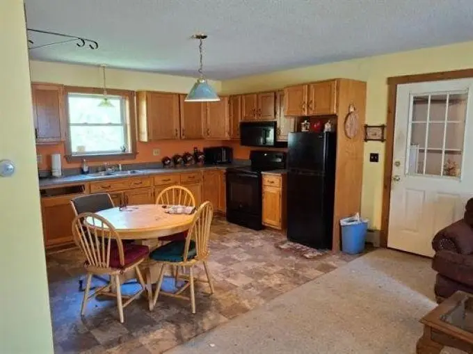 29 Cross Street, Newport, VT 05855 - Image #2