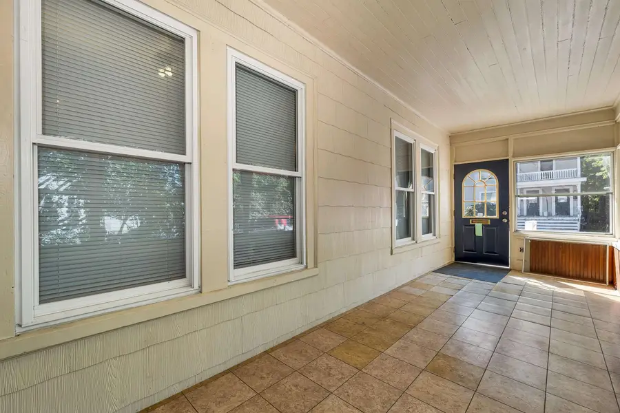 32 Summer Street, Laconia, NH 03246 - Image #2