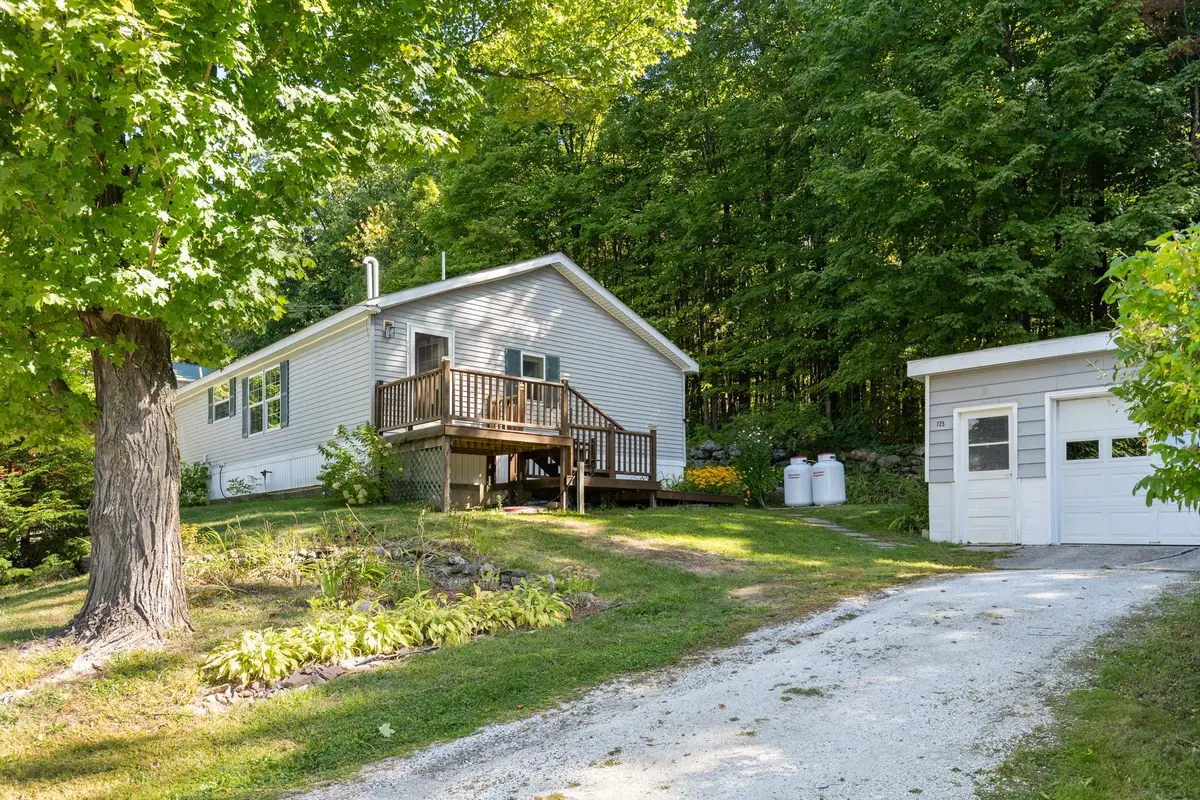 725 Porterwood Drive, Williston, VT 05495 - Image #1