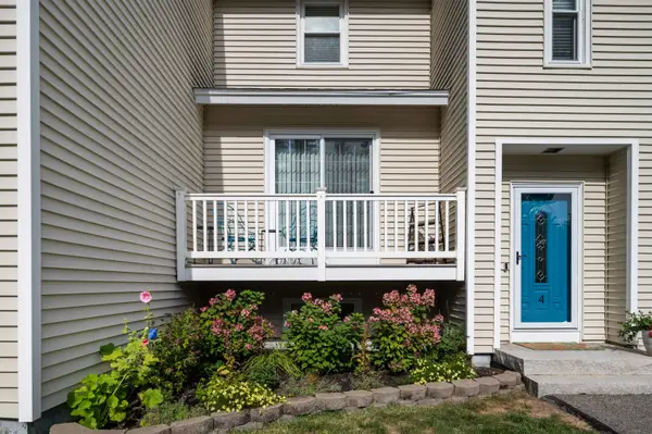 4 Pine Meadows Drive, Exeter, NH 03833