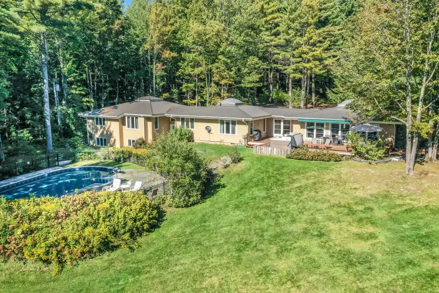835 Alpine View Road, Stowe, VT 05672 - Image #2