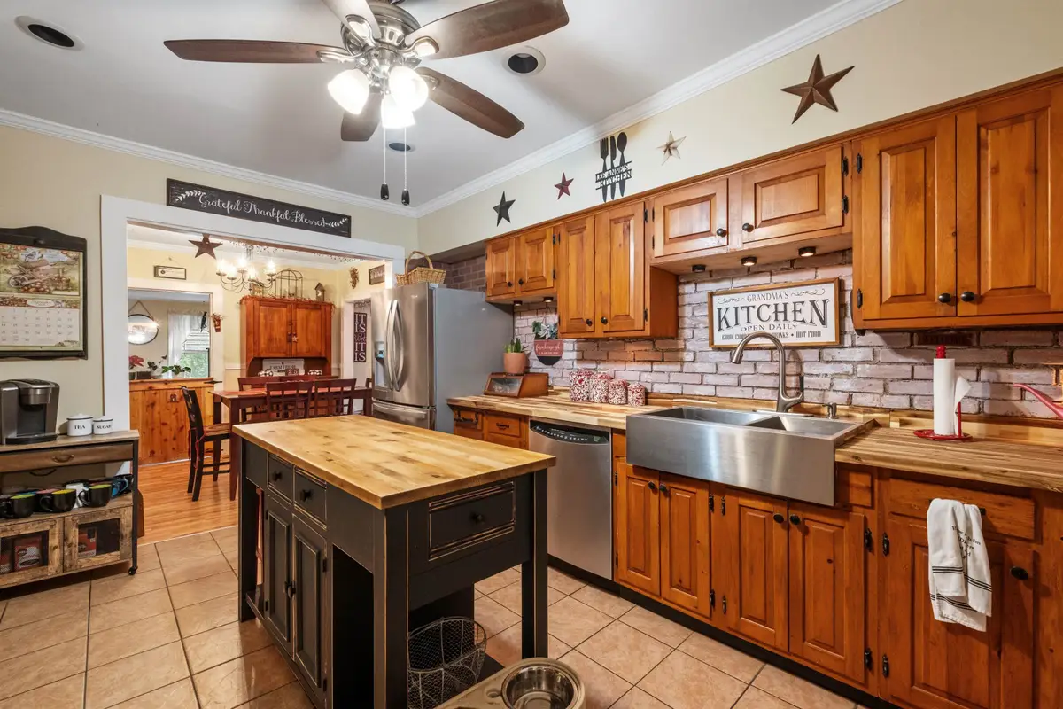 261 Elm Street, Claremont, NH 03743 - #1