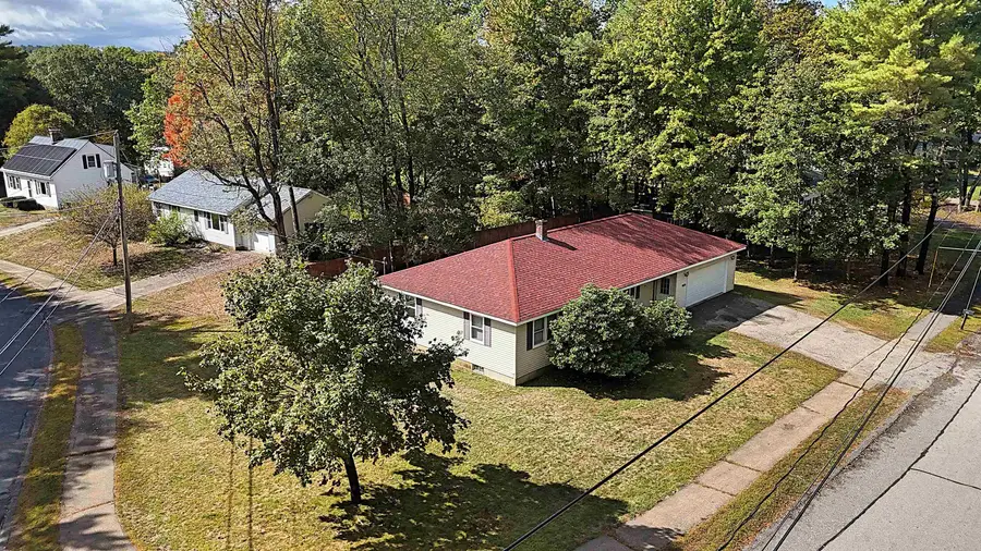 123 Merrimac Street, Laconia, NH 03246 - Image #2