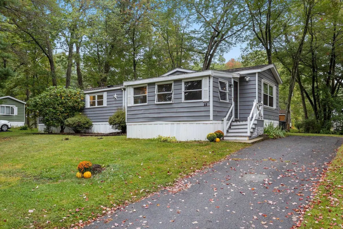 22 Robert Road, Seabrook, NH 03874 - Image #1