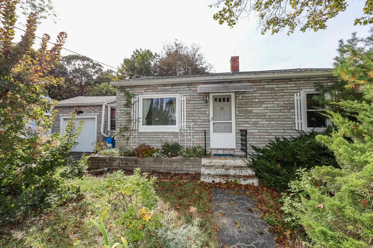 15 Kendall Avenue, Manchester, NH 03103 - Image #1