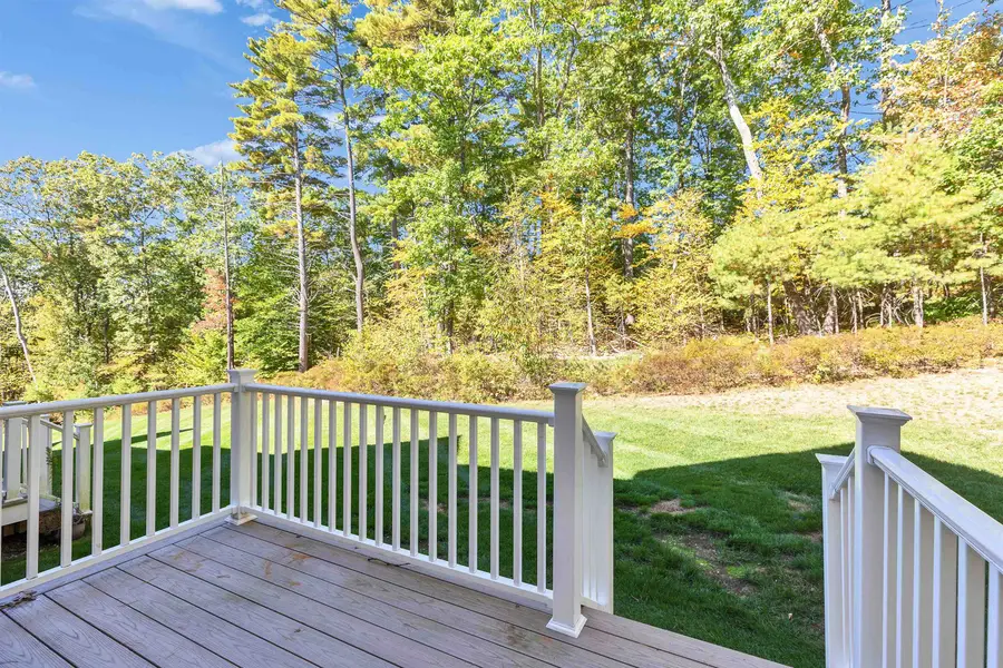 163 Woodview Way #2, Manchester, NH 03102 - Image #2