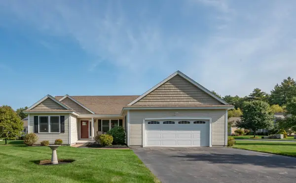 8 Pilgrim Circle, Nashua, NH 03063