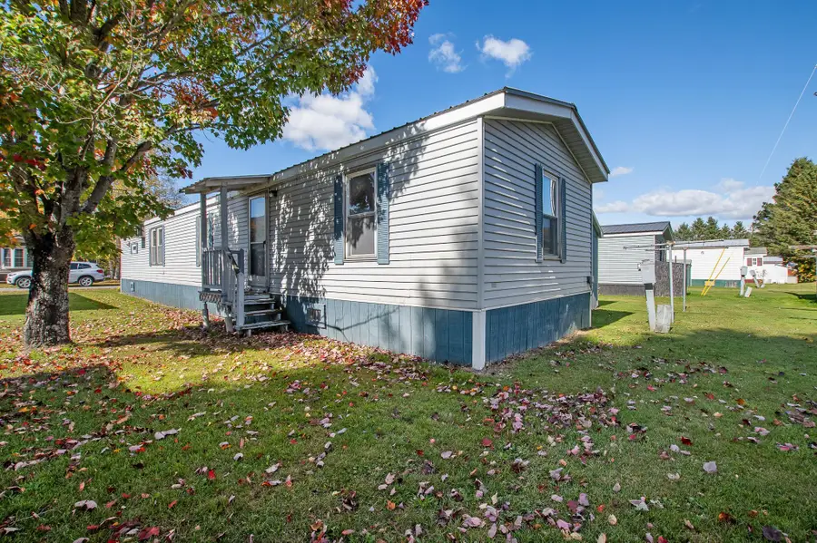 6 Pine Street, Colebrook, NH 03576 - Image #2