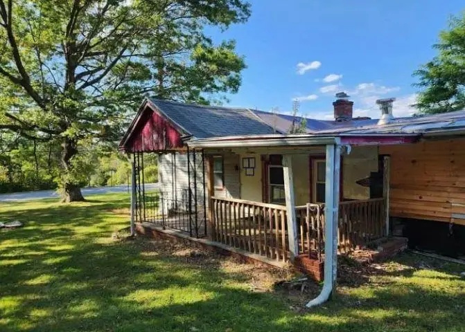 933 East Road, Bennington, VT 05201 - Image #2