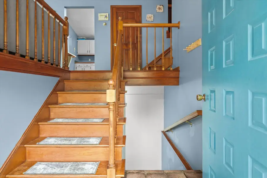 9 Plaza Avenue, Hudson, NH 03051-3234 - Image #3