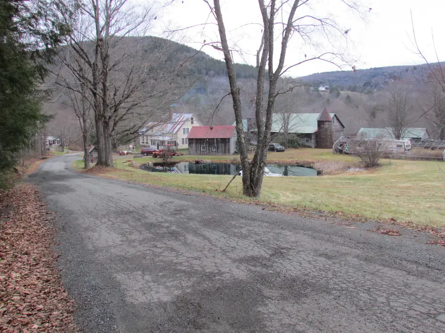 72 Wood Road, Hartford, VT 05001 - Image #2