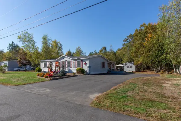 155 Pamela Drive, Hopkinton, NH 03229