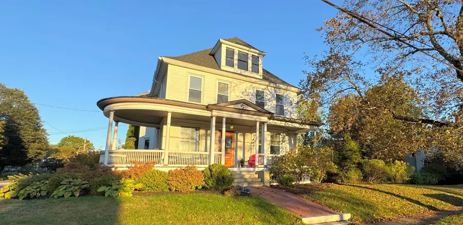 887 Chestnut Street, Manchester, NH 03104 - #2