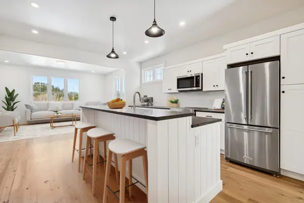 26 Mt Peg Road #A, Woodstock, VT 05091