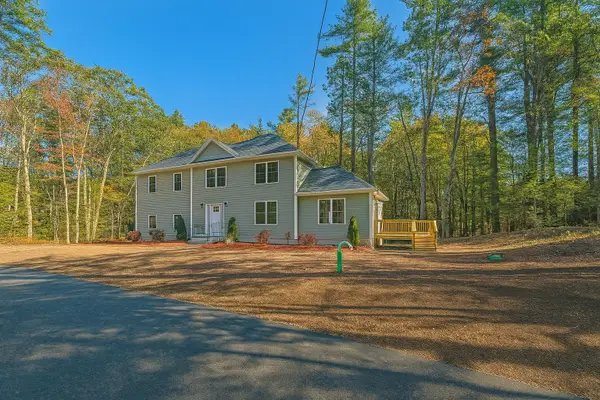 4 Sheldon Road, Derry, NH 03038