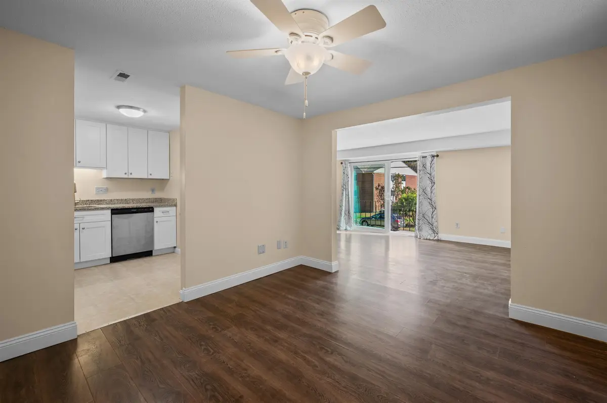 4 Brookside Drive #6, Exeter, NH 03833 - Image #1