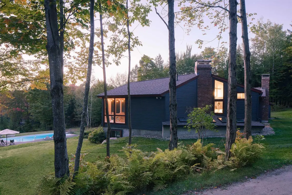 858 Alpine View Road, Stowe, VT 05672 - Image #1