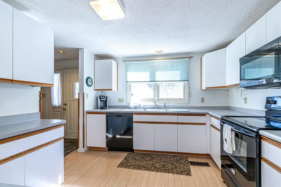 21 Long Hill Road, Peterborough, NH 03458 - Image #2