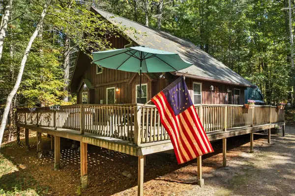 3 Saddlepath Road, Raymond, NH 03077