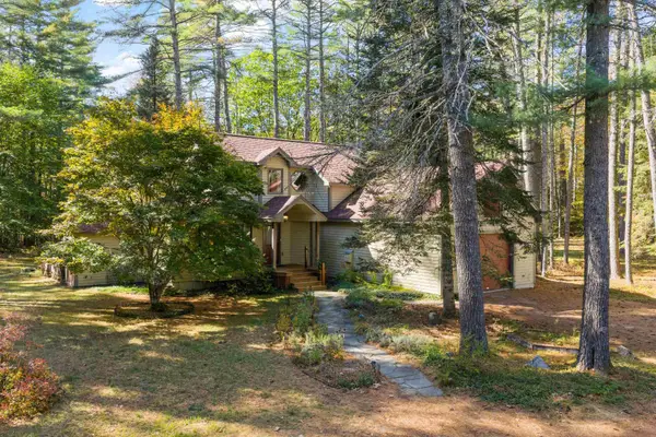 67 Hoyt Mill Road, Moultonborough, NH 03254