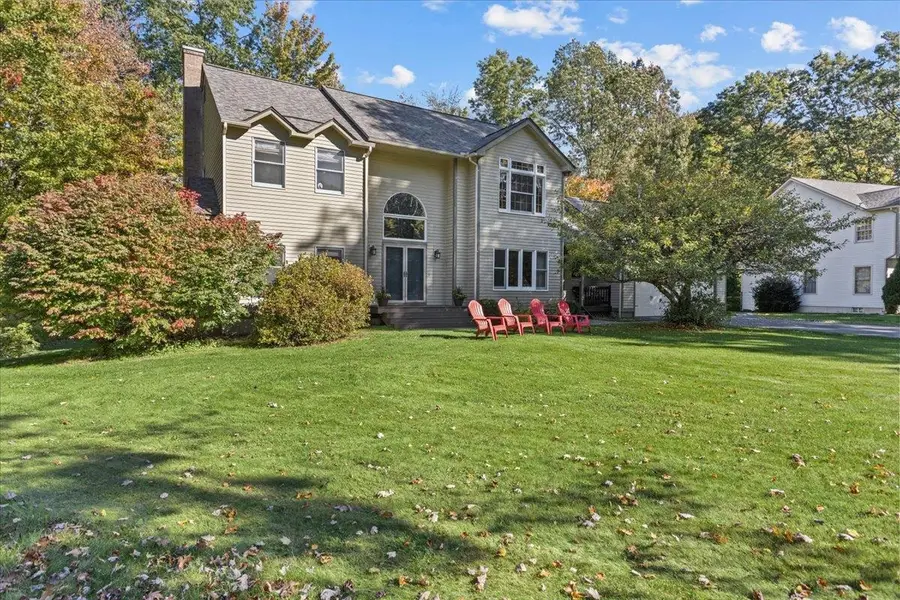 362 Hidden Oaks Drive, Colchester, VT 05446 - Image #2