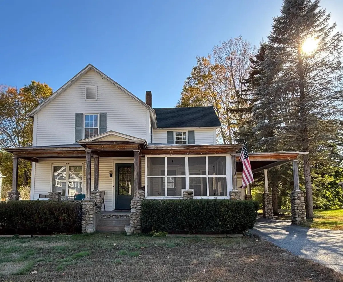 239 Gilford Avenue, Laconia, NH 03246 - Image #1